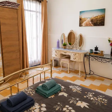 شقة Cosy Family Close To The Sea